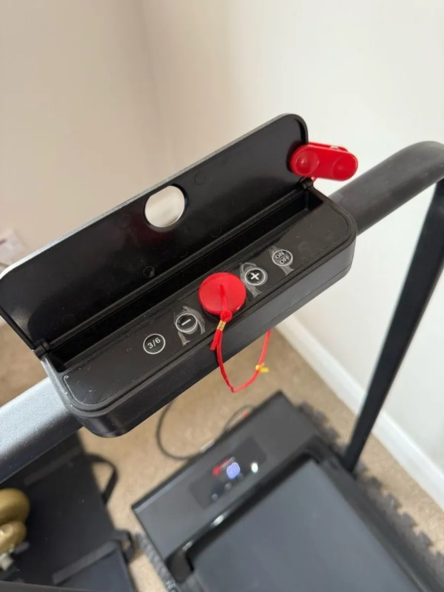 Treadmill - Image 4