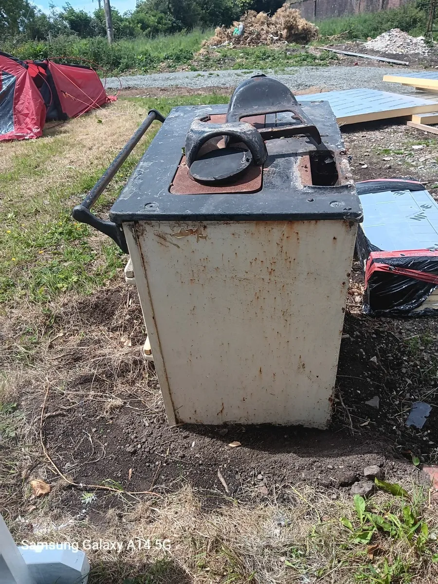 Stanley solid fuel stove - Image 3