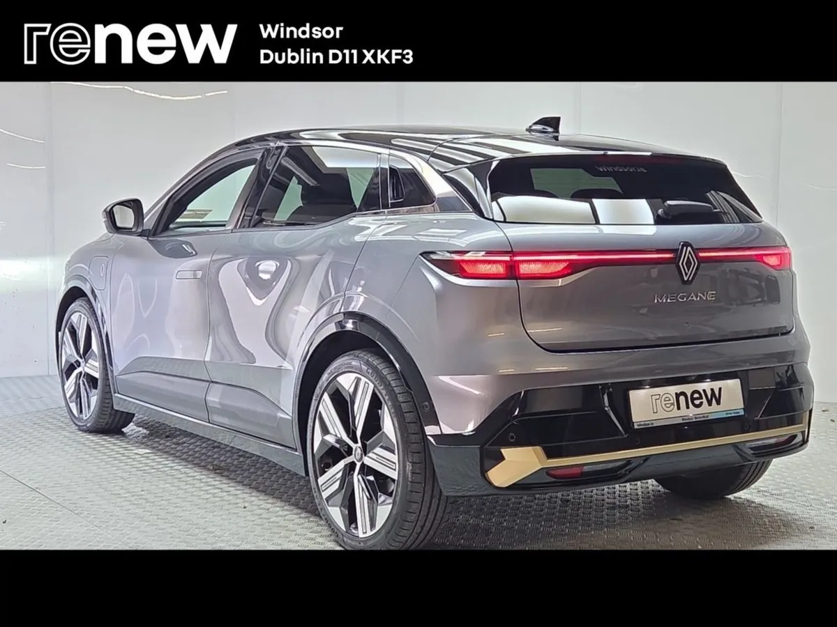 Renault Megane E-Tech Ev60 220hp Launch Edition - Image 4
