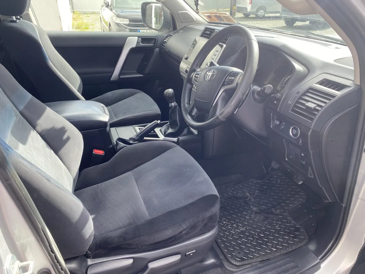 2021 LAND CRUISER LWB C LC COMMERCIAL RC20 4DR - Image 3