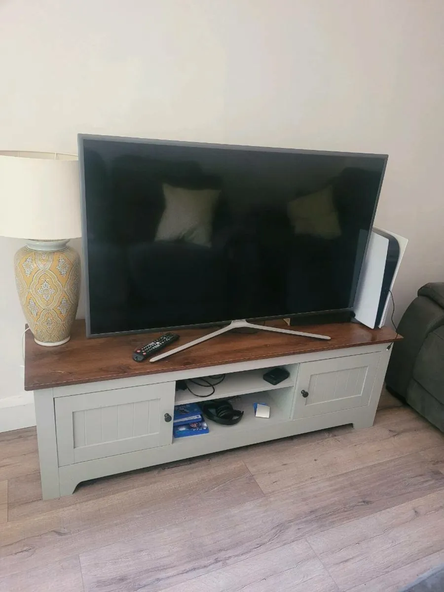 Tv unit - Image 1