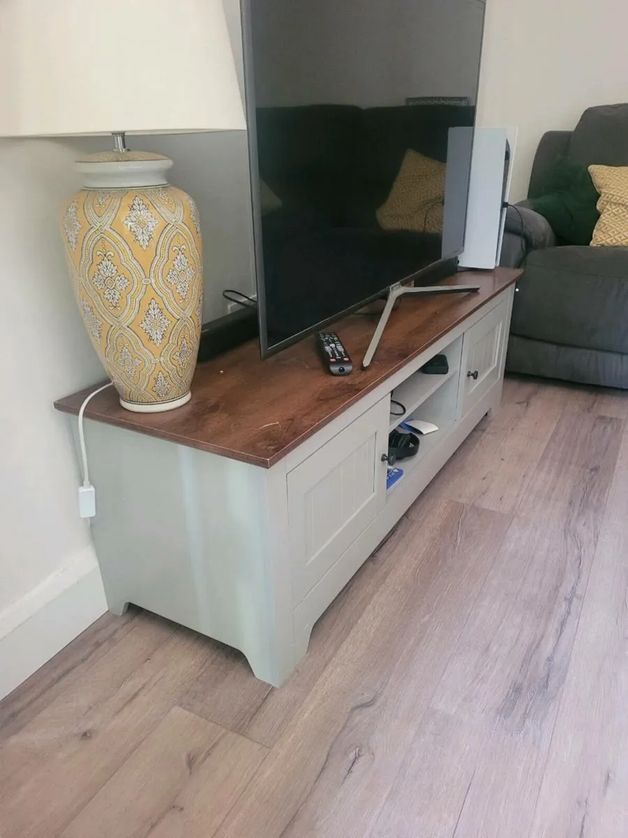 Tv unit - Image 2