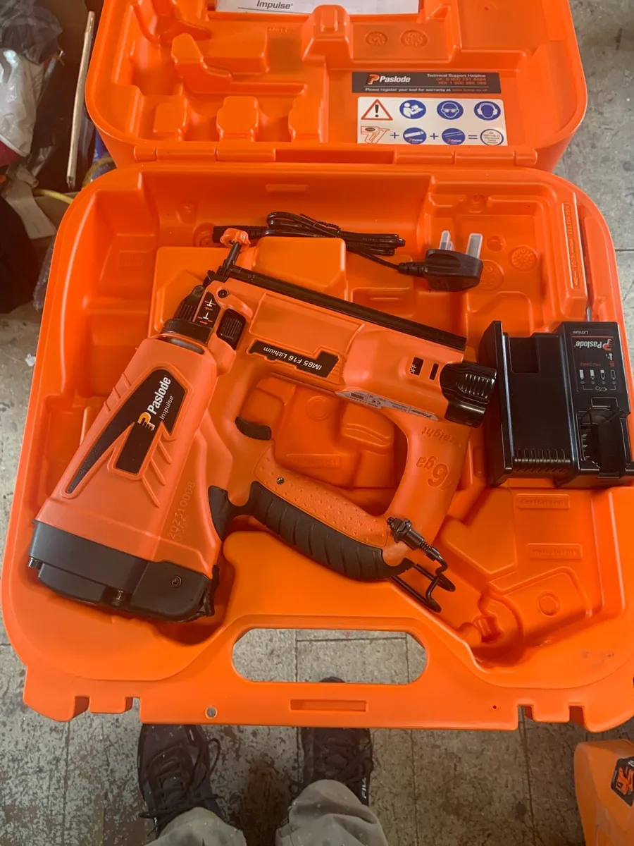 Paslode im65 leithium f16 Pinner new - Image 2