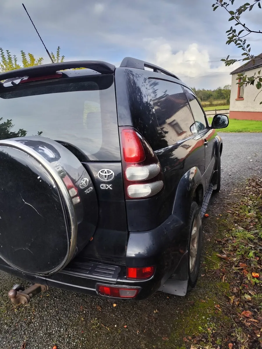 Toyota Land Cruiser 2004 - Image 2