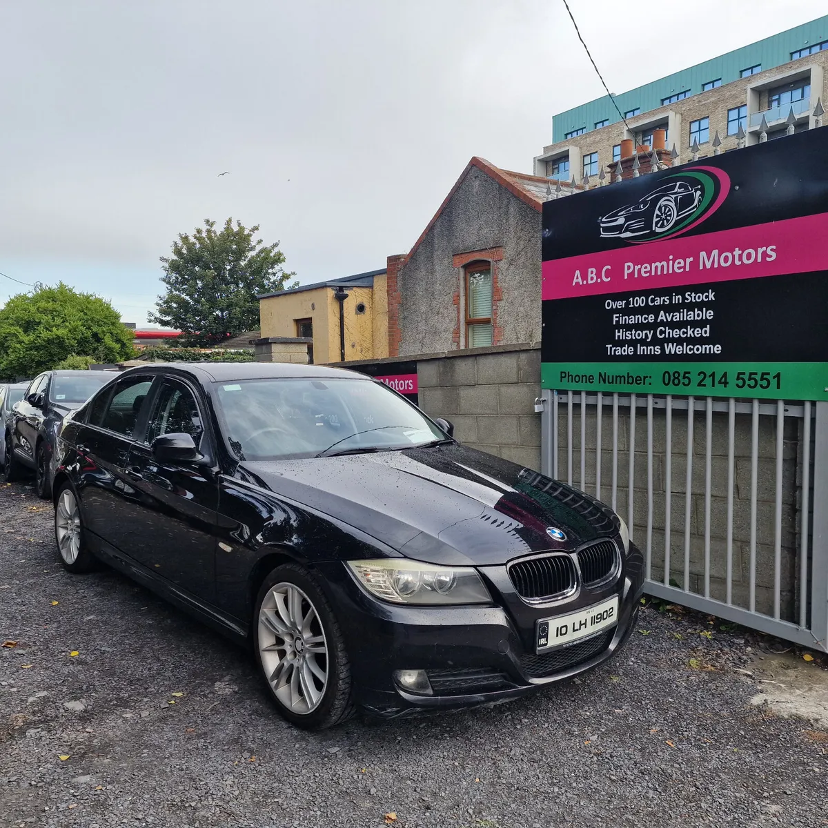 BMW 3-Series 2010 - Image 1