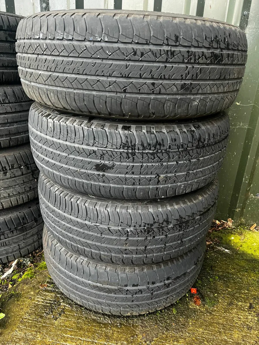 Toyota Land Cruiser 18" Michillen Tyres - Image 4