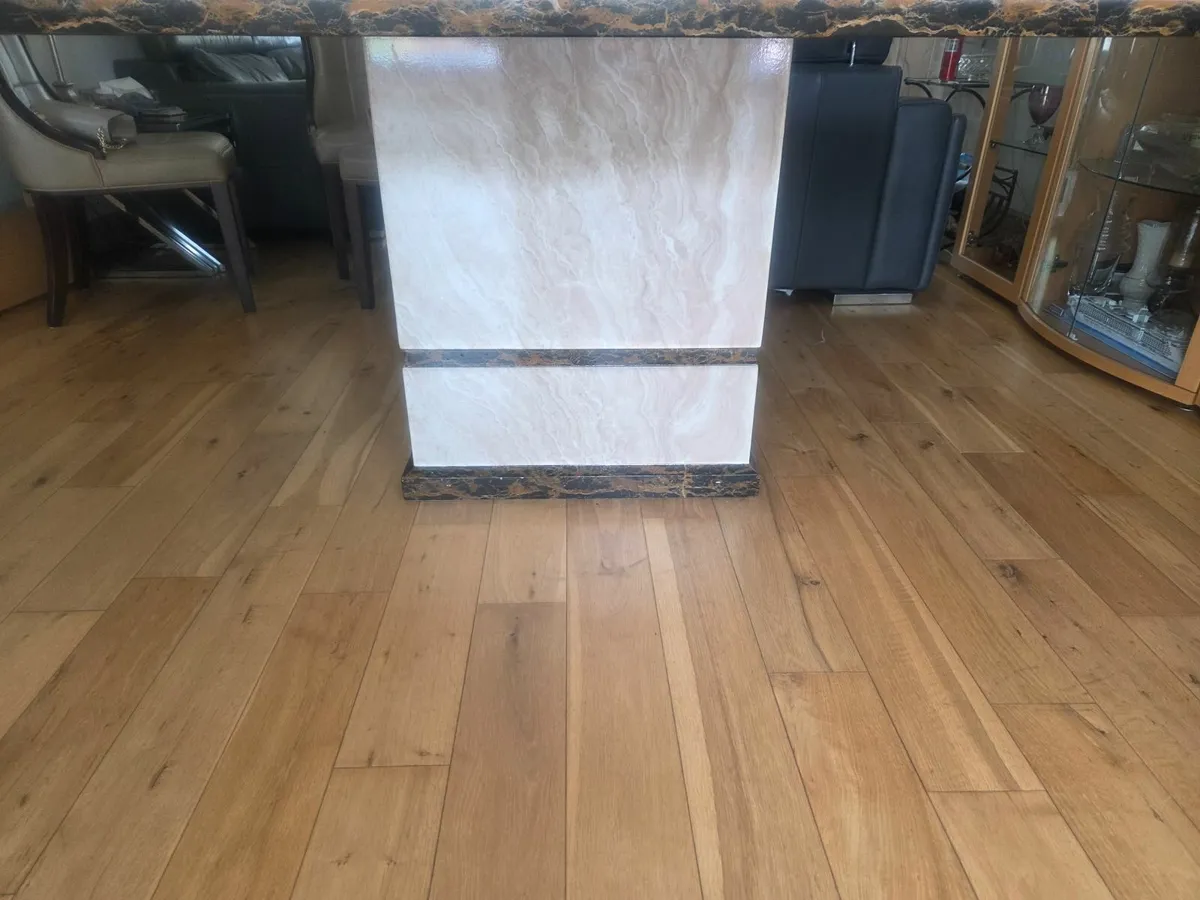 Dining table - Image 3