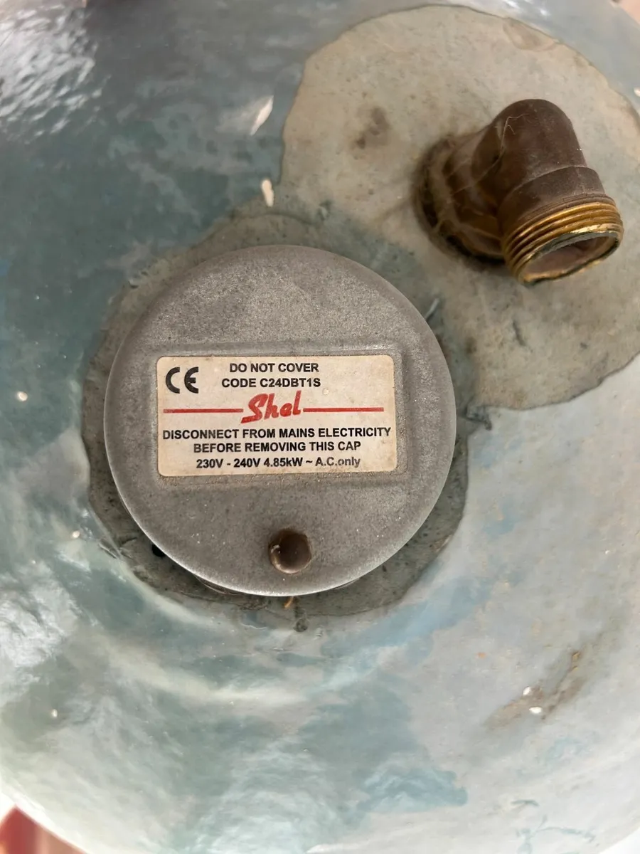 Pre insulated single coil cylinder with immersion - Image 2