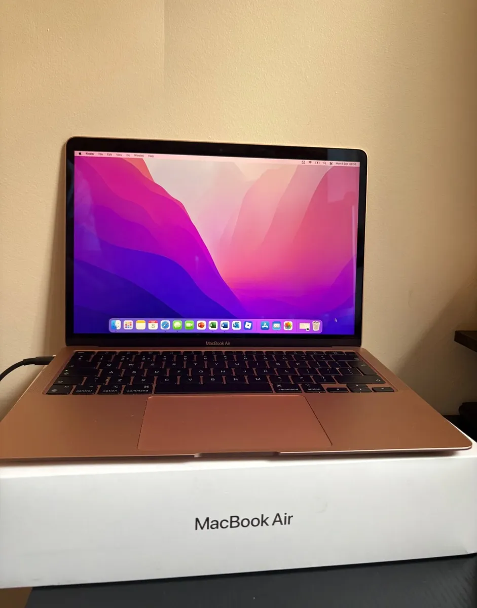 MacBook Air 13.3 M1  + Warranty until 2027 - Image 1