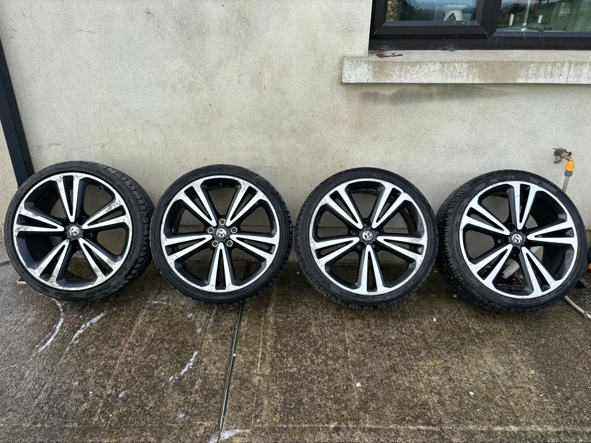 Set of Alloy Wheels for Sale - Image 1