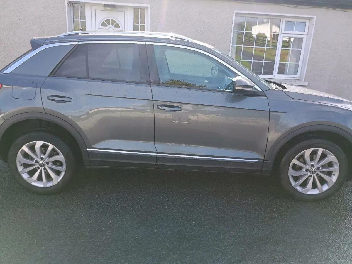 2024 Volkswagen T-Roc style 1.0 Tsi 110hp manual 6 - Image 3
