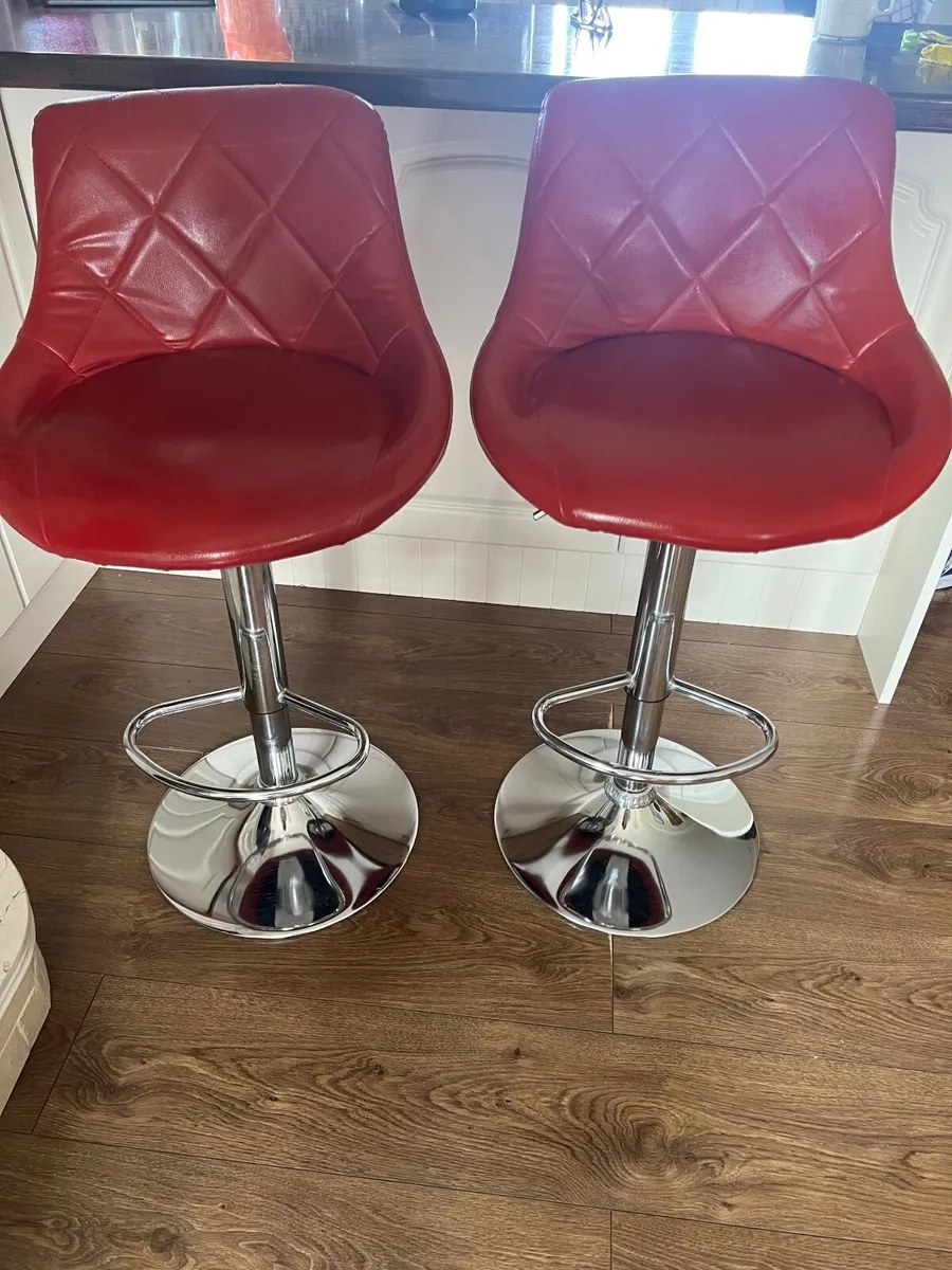 Bar stool - Image 1