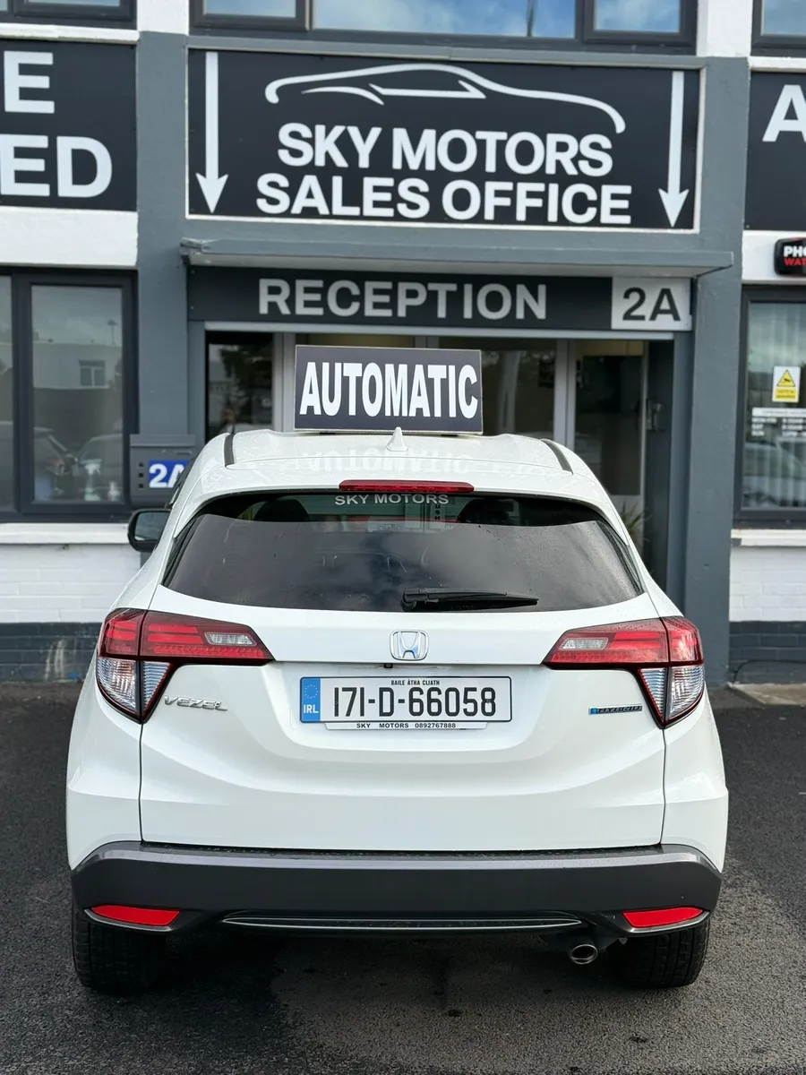 2017 Honda vezel(HRV)1.5 Hybrid automatic - Image 4