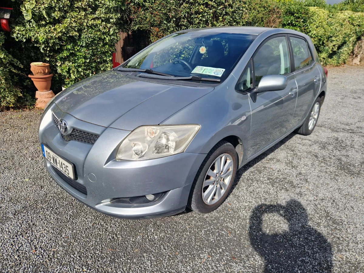 Toyota Auris PETROL  LUNA  2009 - Image 1