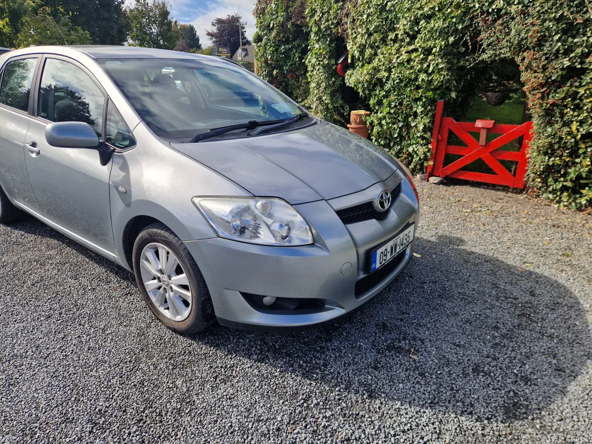 Toyota Auris PETROL  LUNA  2009 - Image 2