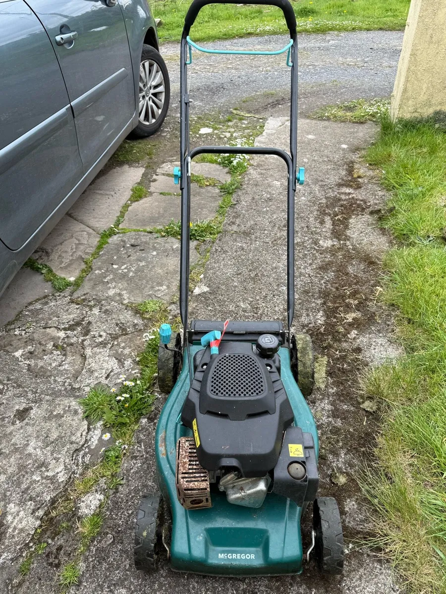 Lawnmower (unleaded petrol) - Image 2