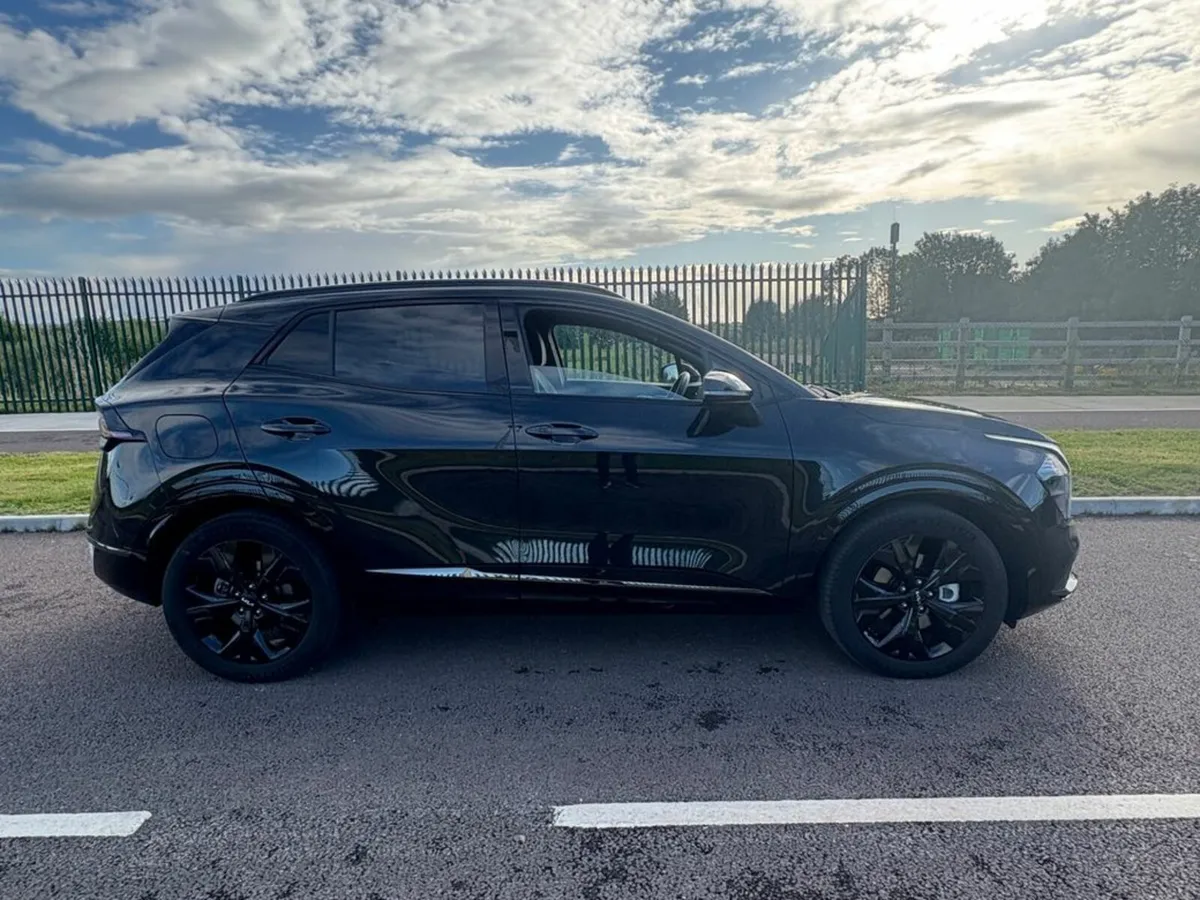 Kia Sportage Phev MY25, **WARRANTY TILL 2032** **3 - Image 3