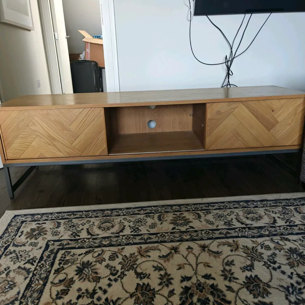 TV unit - Image 2