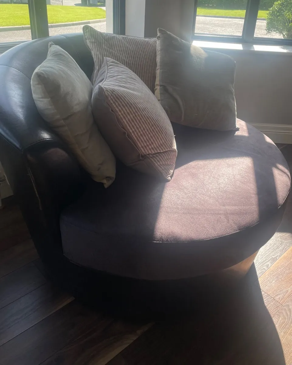 Sofa - Image 2