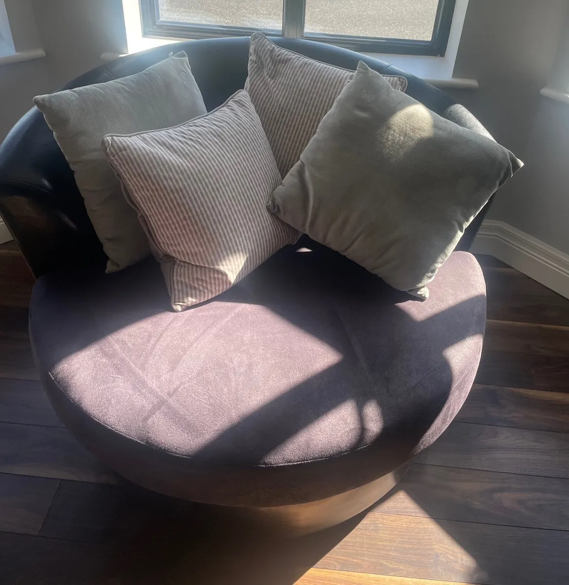 Sofa - Image 3