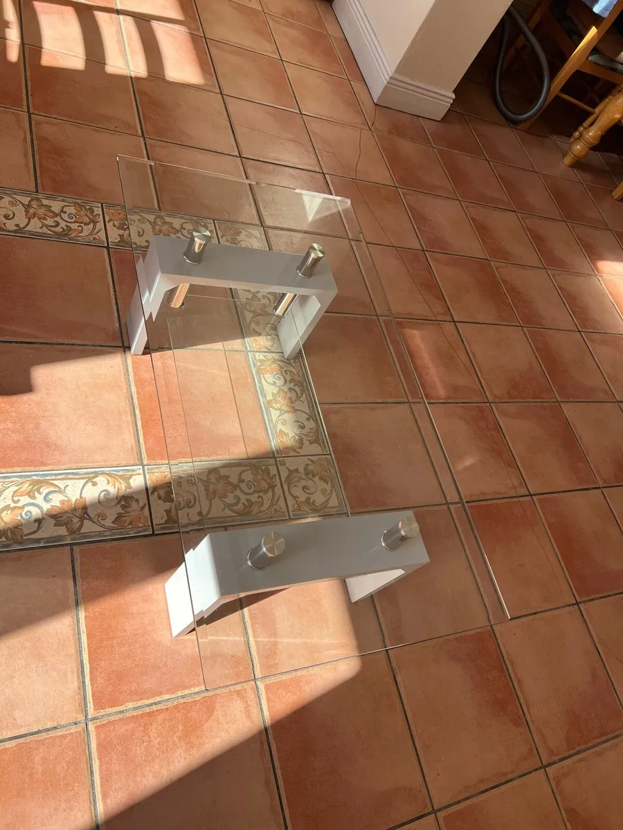 Coffee table - Image 1