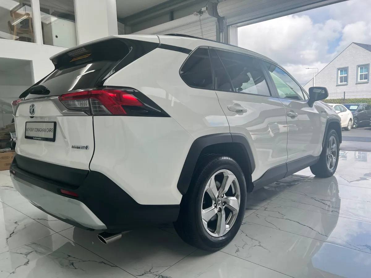 Toyota RAV4 2019 4x4 Automatic - Image 3