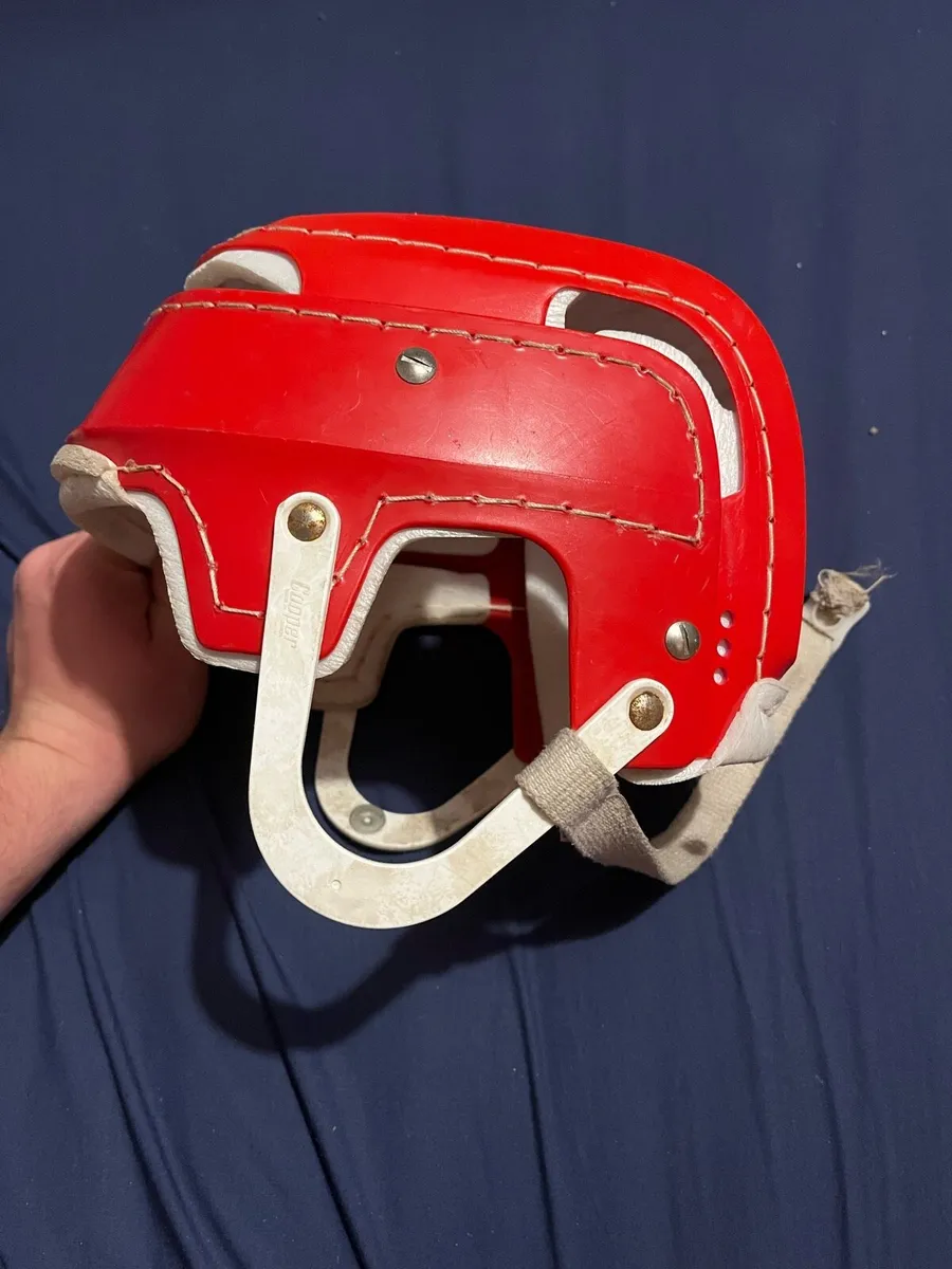 Oldstyle hobie helmet - Image 3