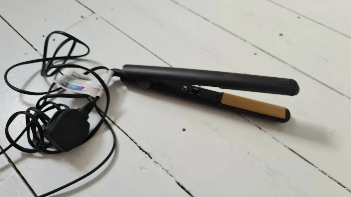 GHD Straightener - Image 1