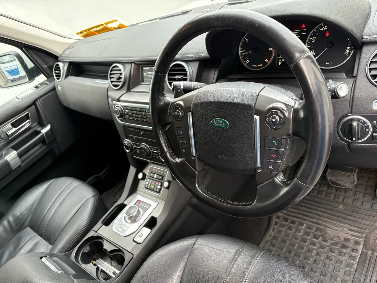 Landrover Discovery 4 crew cab auto - Image 4