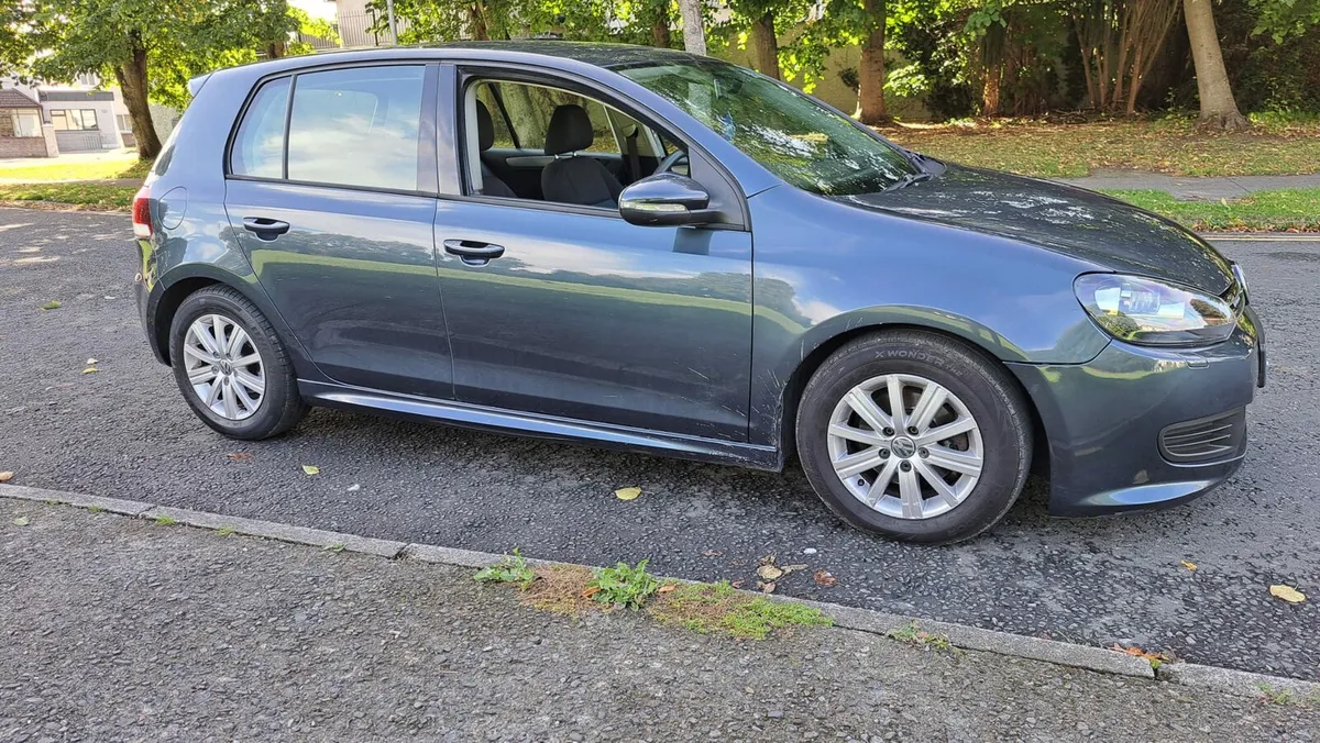 Golf 6 2011 1.6 diesel New nct low milage spotles - Image 2