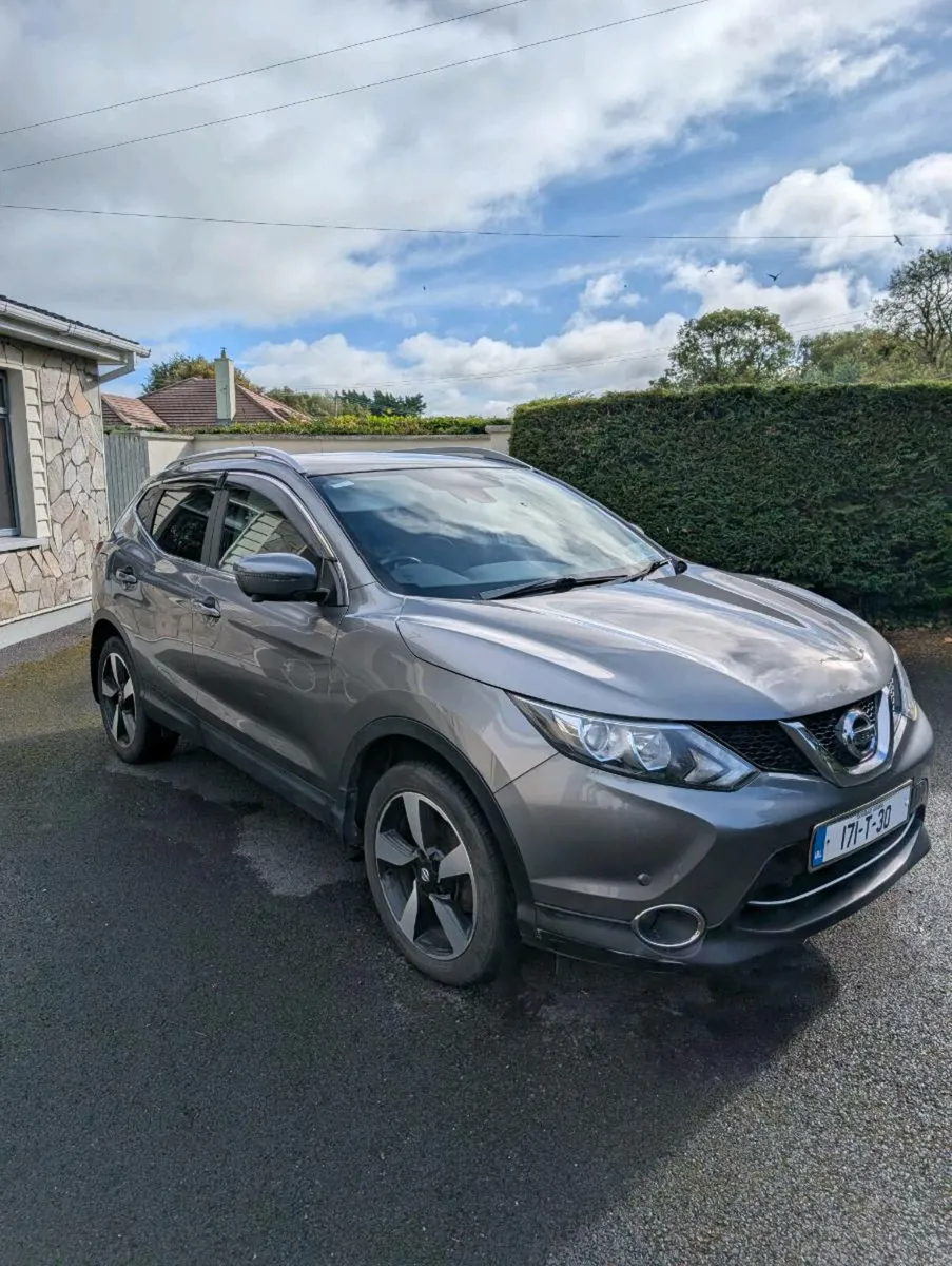Nissan Qashqai SV Premium - Image 1