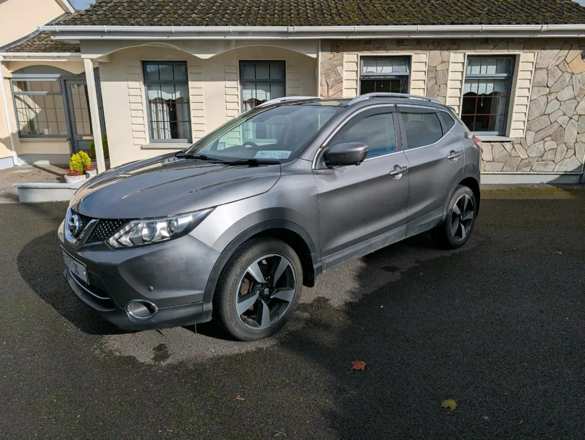Nissan Qashqai SV Premium - Image 2