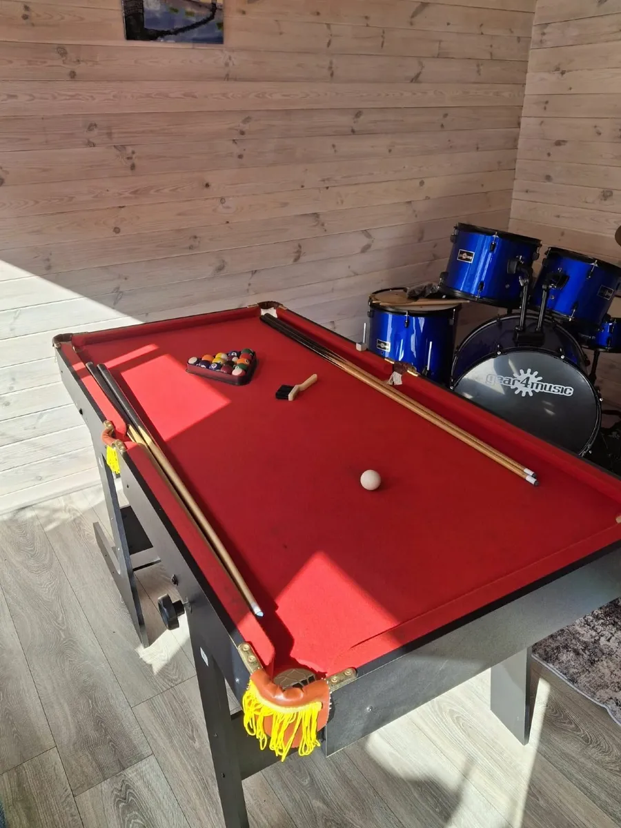 Pool table - Image 2