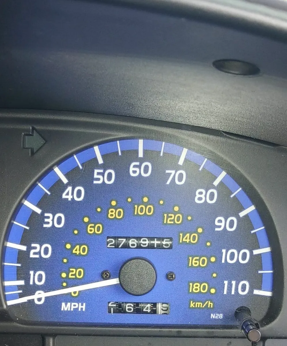Toyota Hilux 2004 - Image 3