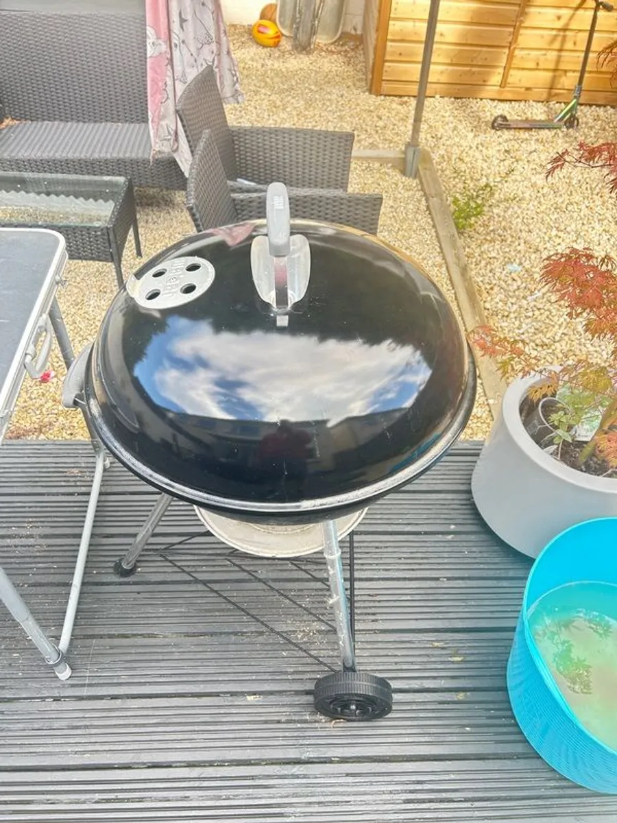 Weber 57cm bbq - Image 2