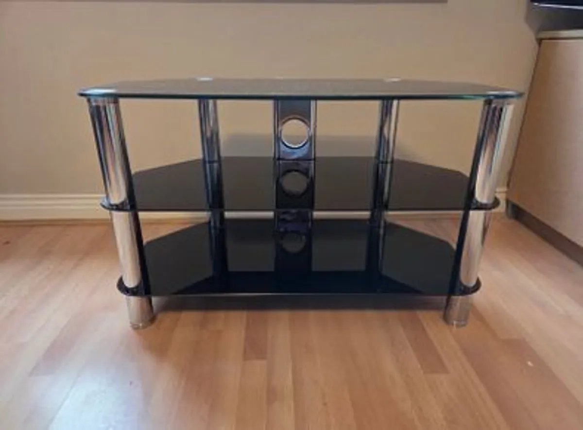 High Quality TV Stand - Image 1