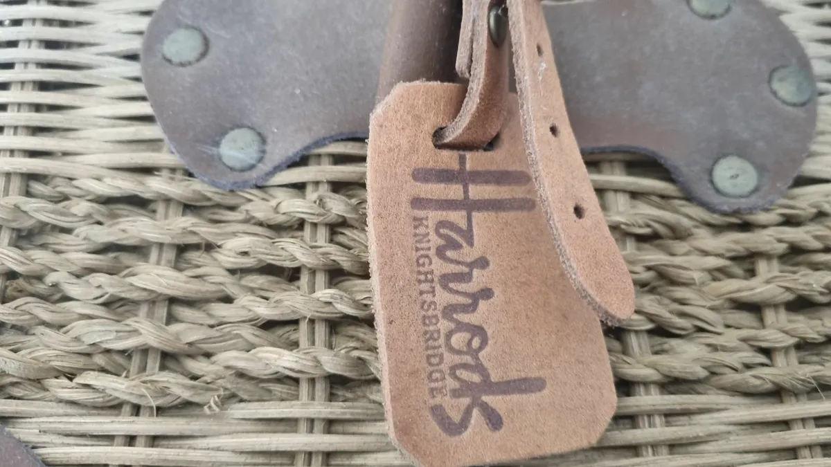 Wicker Hamper Baskets Harrods London - Image 2