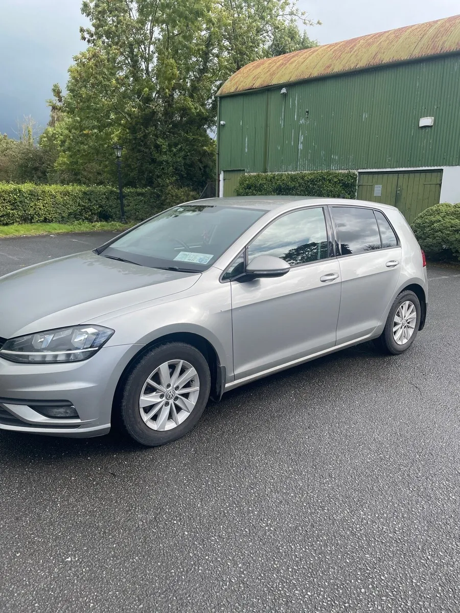 2018 Golf - Image 2