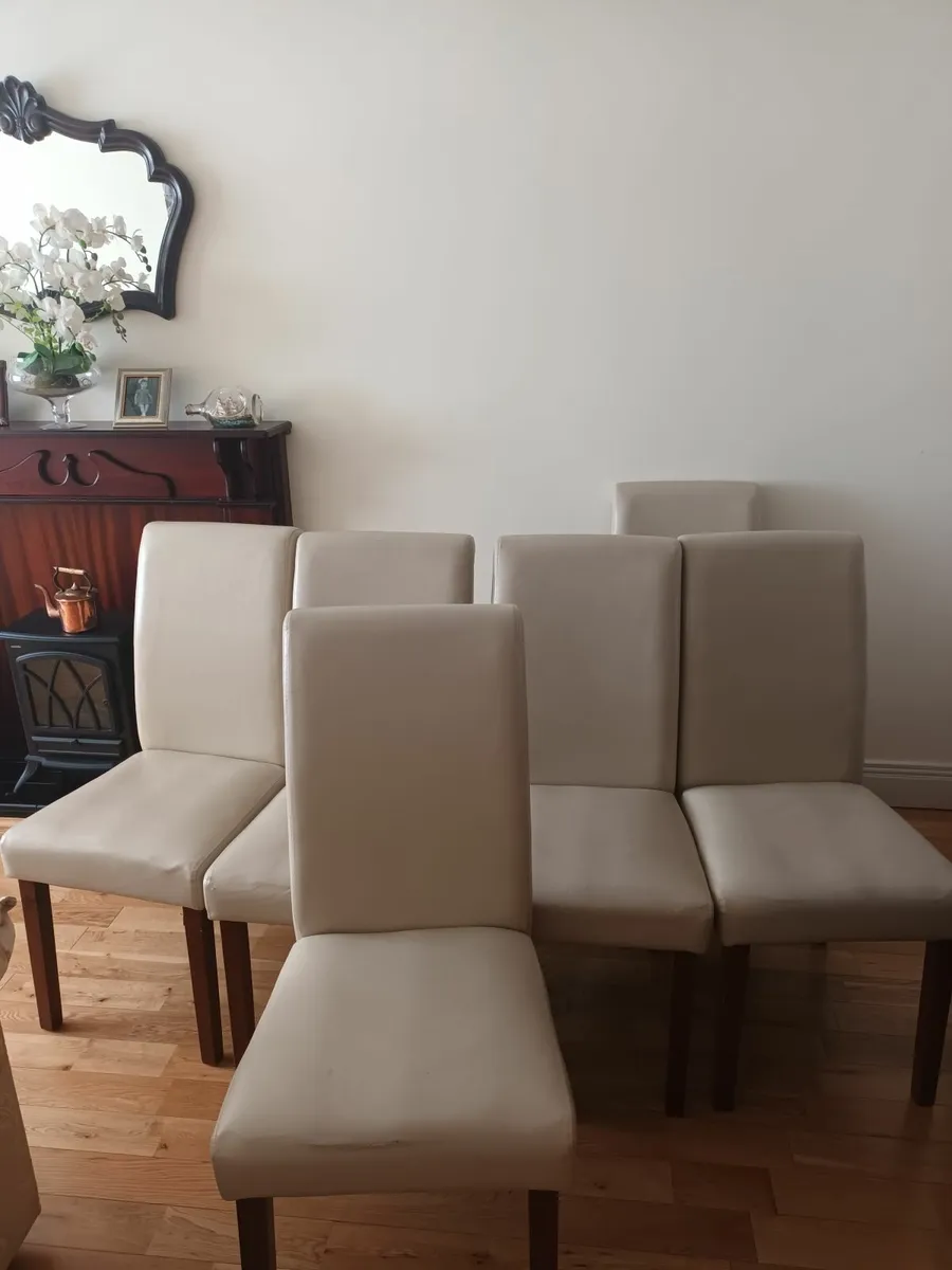 6 kitchen chairs - Image 4