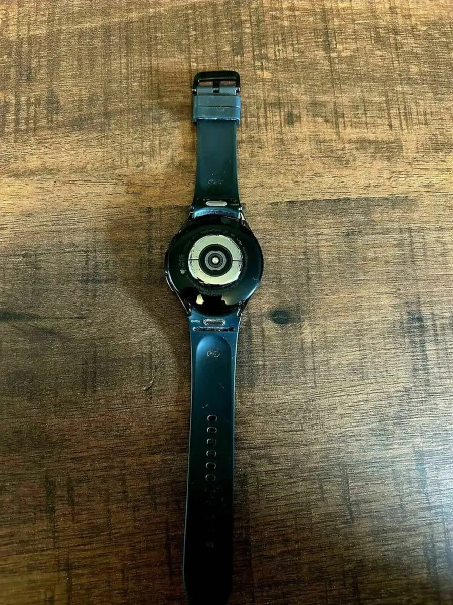 Samsung Galaxy Smart Watch 6 Classic LTE 47mm - Image 3