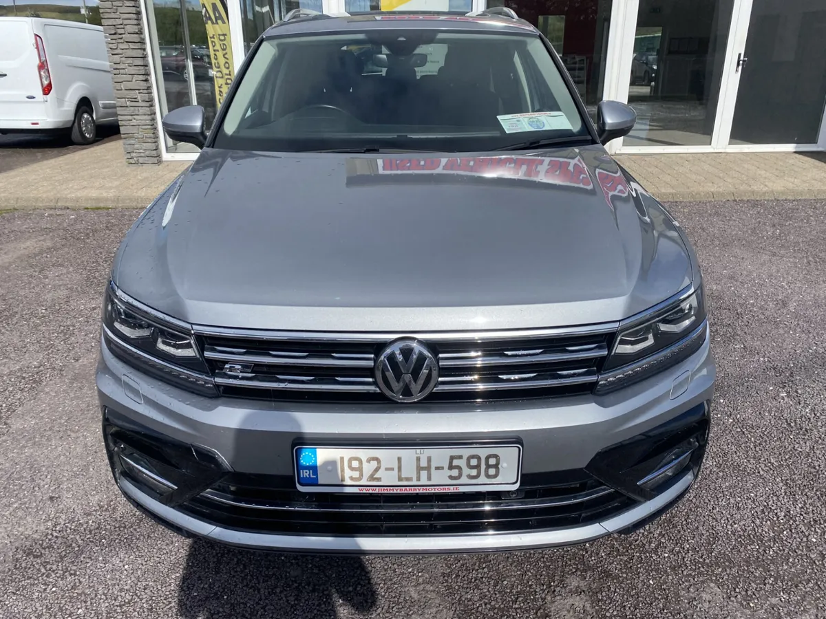 Tiguan A7 R-LINE 2.0 TDI MANUAL 6SPEED FWD 150 5DR - Image 2