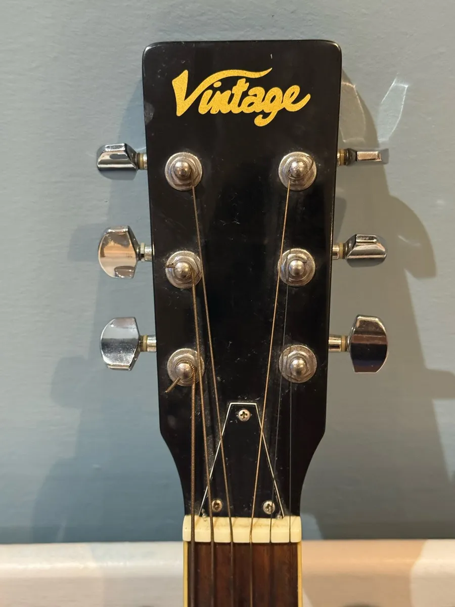 Black Vintage Resonator VRA400 guitar - Image 4