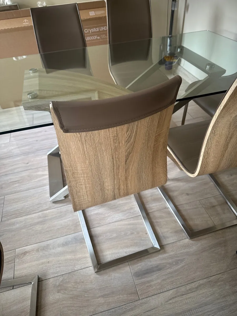 Kitchen Table & Chairs - Image 4