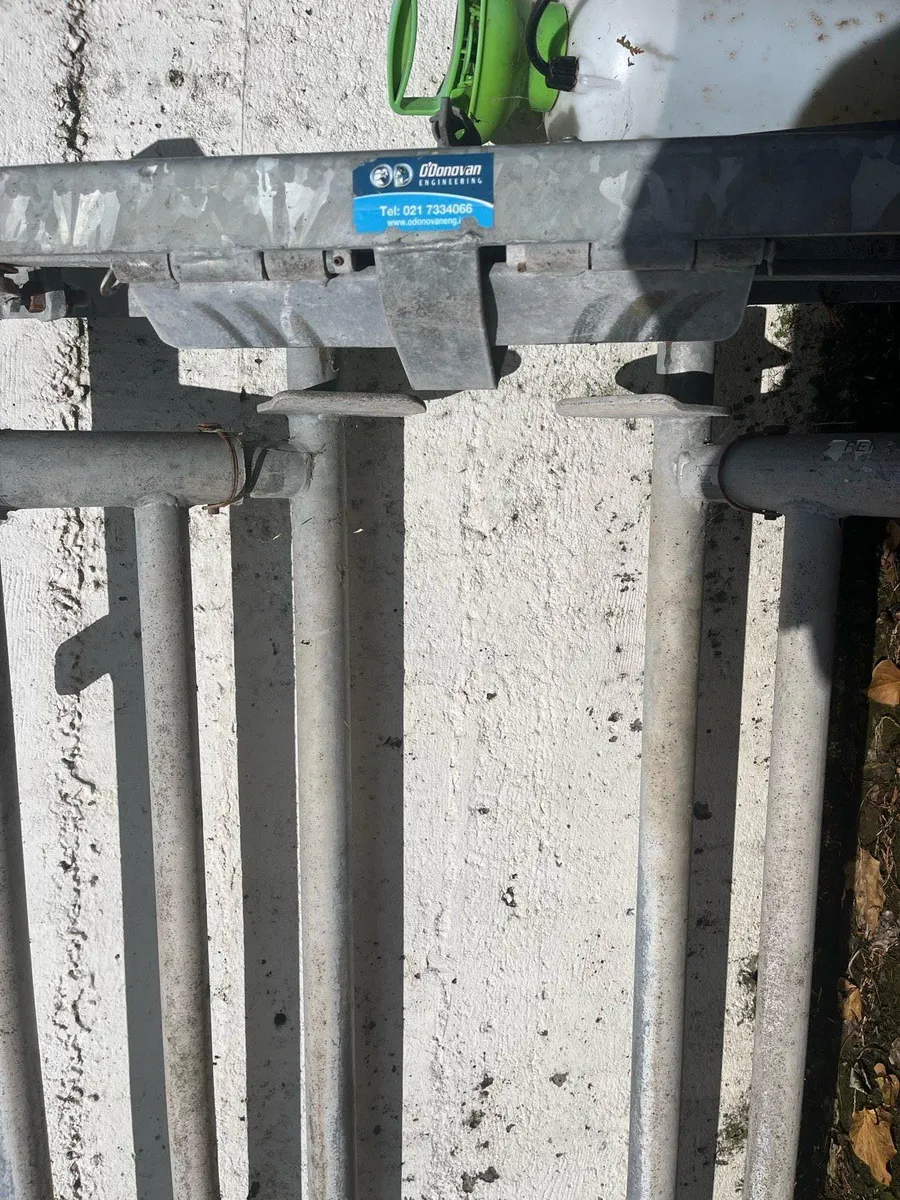 Crush gate - Image 2