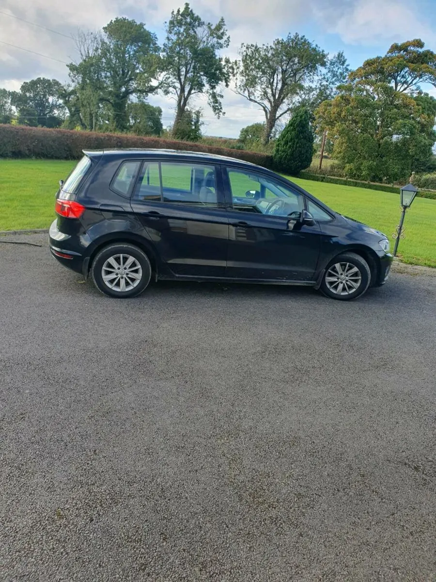 Volkswagen Golf - Image 4