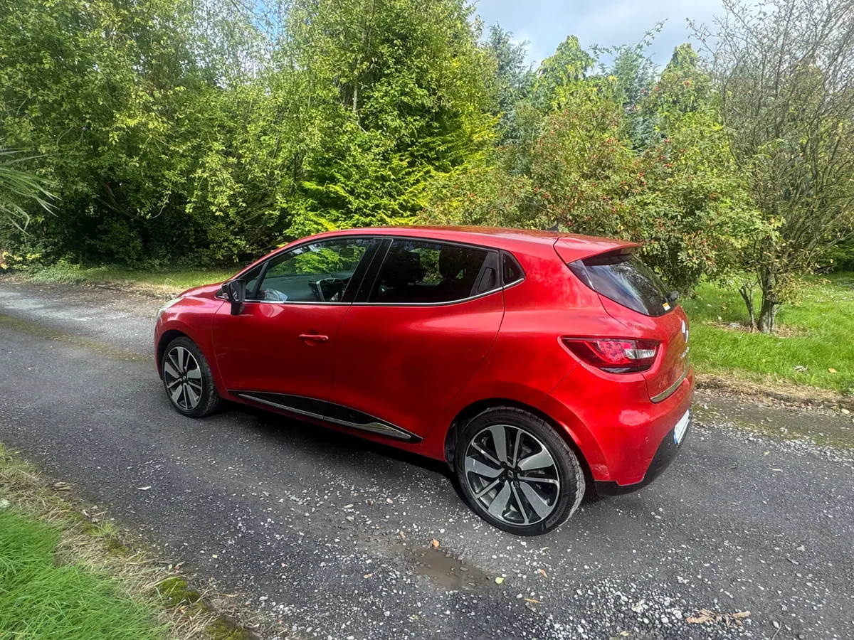 15 Renault Clio 1.2 AUTO - Image 3