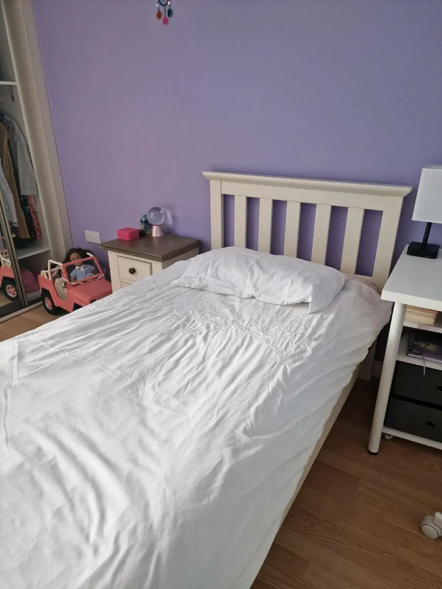 Single bed - Image 3