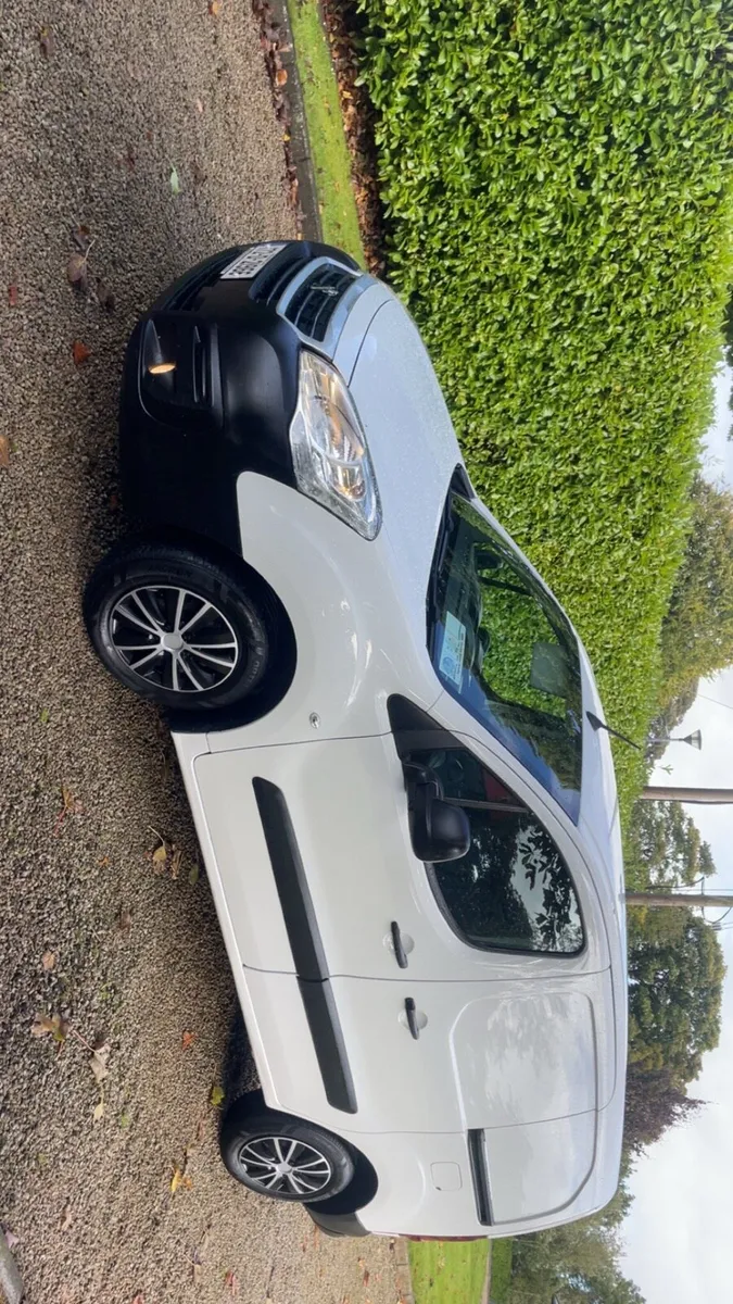 Peugeot Partner Professional 1.6 hdi 100bhp - Image 2