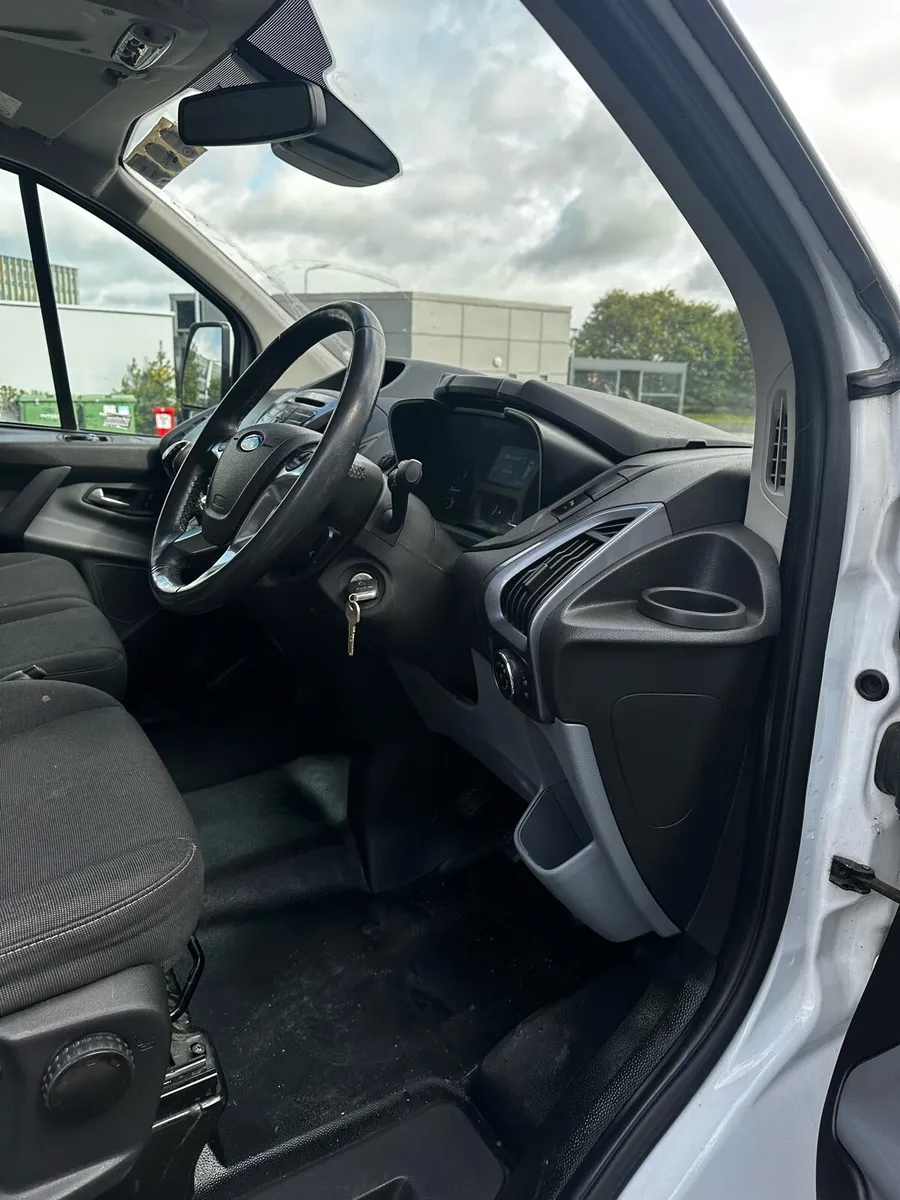 Ford Transit Custom Limited - Image 2