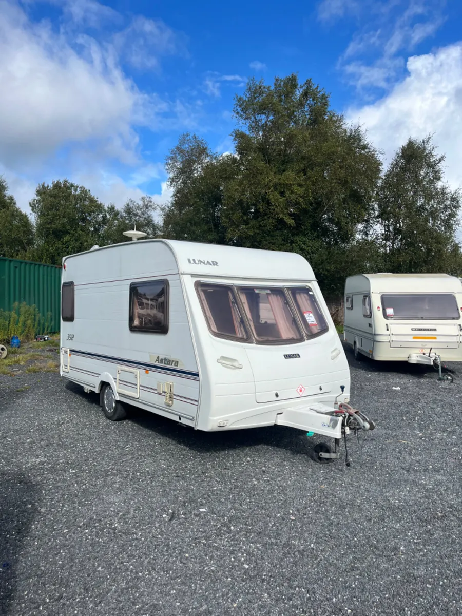 Lunar LIGHTWEIGHT 2-3 Berth Caravan For Sale - Image 2